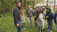 U Vukovaru su stotine mladica posadila djeca