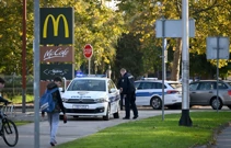 Policija pretražuje ugostiteljski objekt nakon dojave o bombi, Foto: Davor Puklavec /PIXSELL
