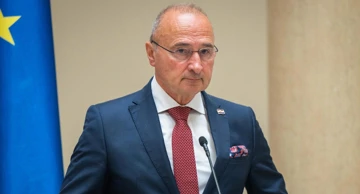 Gordan Grlić Radman