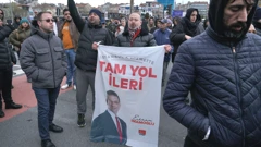 Prosvjed pred policijskom stanicom u Istambulu