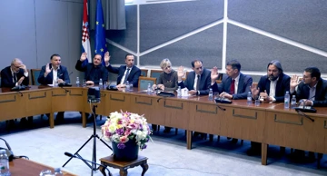 Odbor za Ustav, Poslovnik i politički sustav