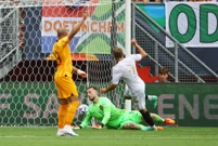 Davide Frattesi zabija za 2:0 , Foto: Wolfgang Rattay/REUTERS