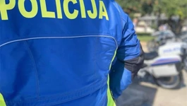 Nakon utvrđenih prekršaja, policijski službenici su 48-godišnjaka isključili iz prometa