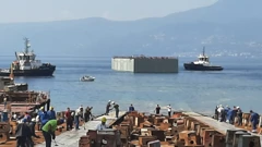 Porinuće pontona "H" u 3. maju