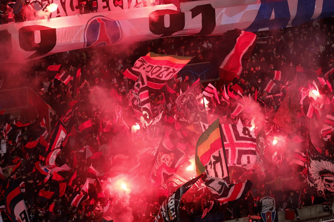 'Vatreno' na tribinama Parka prinčeva, Foto: Benoit Tessier/ REUTERS