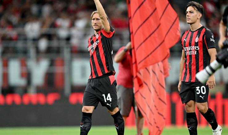 Luka Modrić i Ardon Jashari  
