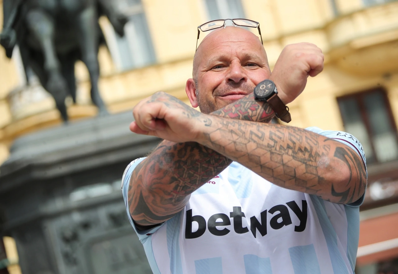 Navijač West Hama, Foto: Sanjin Strukic/PIXSELL