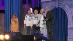 Nenad Vetma i naš kolega Želimir Škarpona pri dodjeli nagrada za njihovu pjesmu "Velo misto", Foto: Edo Gracin/Radio Split