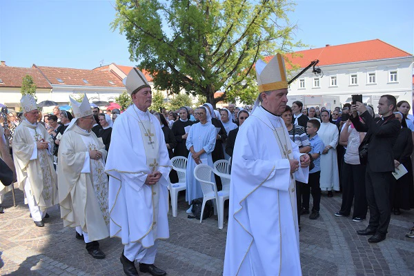 Ređenje, Foto: Stjepan Filipović/HRT - Radio Osijek
