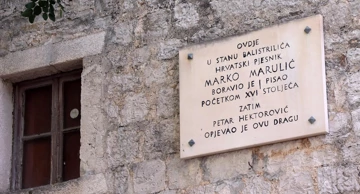 Spomen-kuća Marka Marulića na otoku Šolti