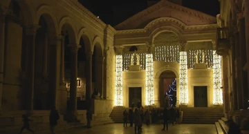 Adventski ukrasi u Splitu