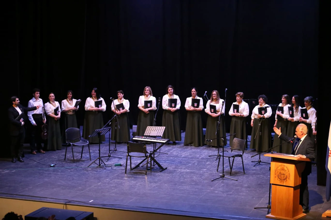 Coro Daleki Jadran / Zbor Daleki Jadran, Foto: Club Croata de Punta Arenas / Hrvatski klub Punta Arenas//