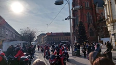 Motomrazovi na središnjem osječkom trgu, Foto: Magdalena Jelečević/HRT Radio Osijek