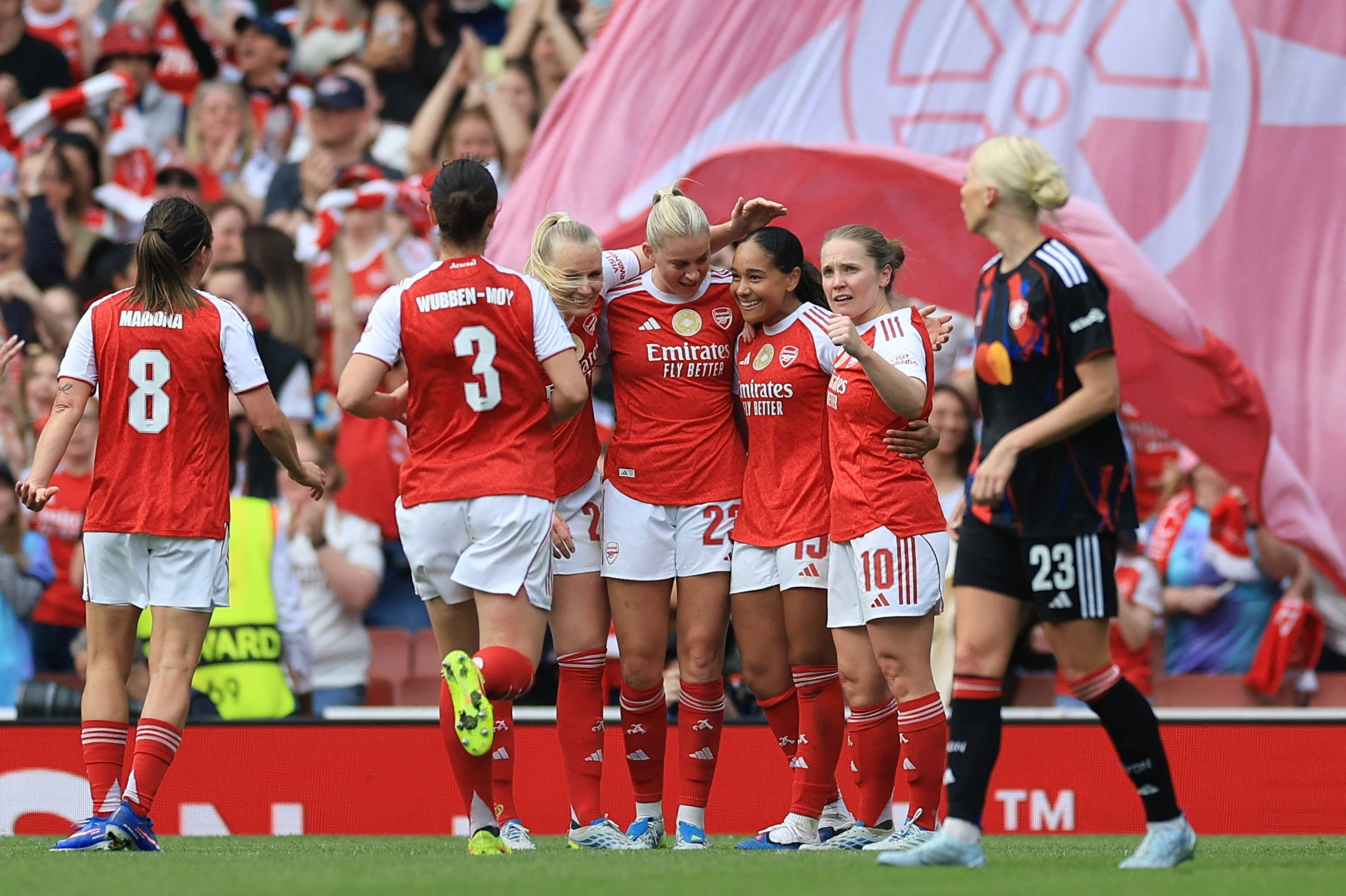 Arsenalu prednost nakon prve polufinalne utakmice