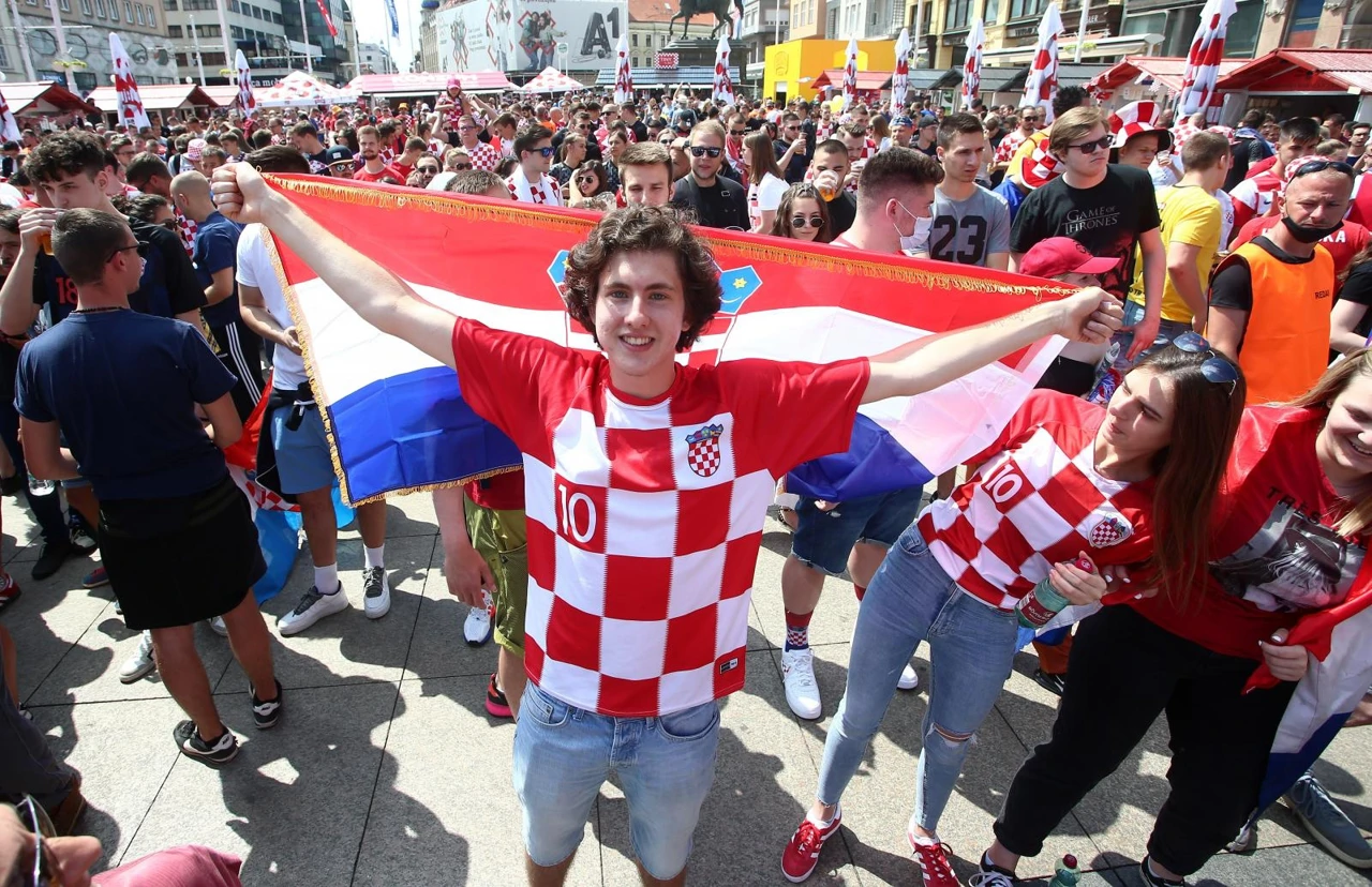 Navijači u Zagrebu, Foto: Matija Habljak/PIXSELL