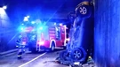 Automobil sletio s nadvožnjaka