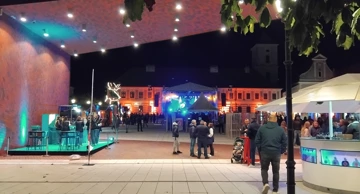 uvodna festivalska večer