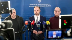 Ministar Piletić dao je izjavu medijima nakon sastanka s predstavnicima sindikata