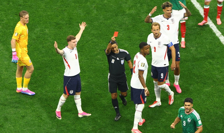 Englezi će se žaliti zbog crvenog kartona Quansahu