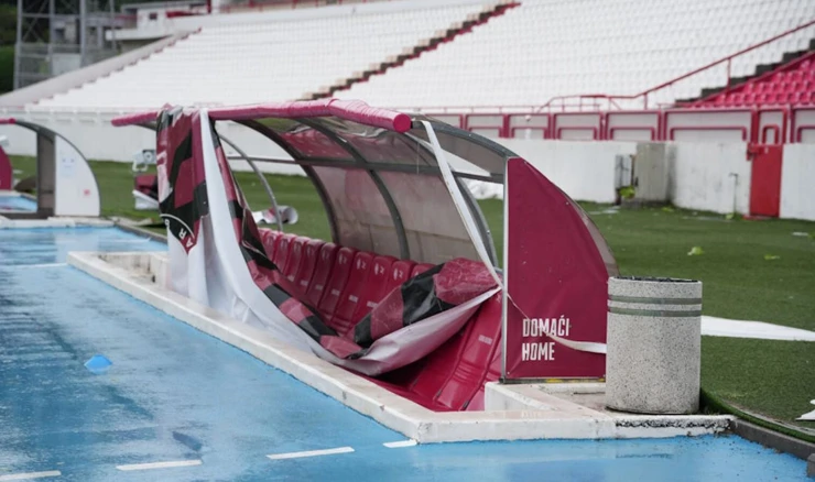 Posljedice nevremena na stadionu Zrinjskog