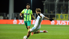 Toni Fruk protiv AEK-a