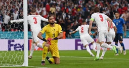 Razočarani Donnarumma i slavlje Shawa, Foto: Paul Ellis/ Pool via REUTERS