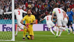 Razočarani Donnarumma i slavlje Shawa