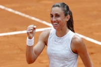 Petra Martić slavi nakon pobjede nad Amerikankom Pegulom u Rimu, 14.5.2021., Foto: Guglielmo Mangiapane/REUTERS
