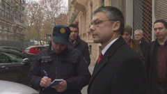 Sabljak ispred zgrade MVEP-a