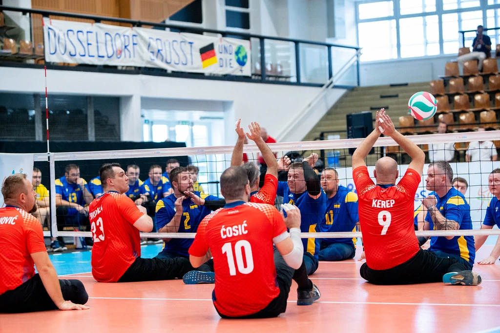 Hrvatski paraodbojkaši peti na EP-u, paraodbojkašice devete - HRT