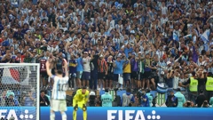 Lionel Messi i argentinski navijači