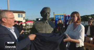 U Klokočevcu otkrivena bista Branku Bošnjaku