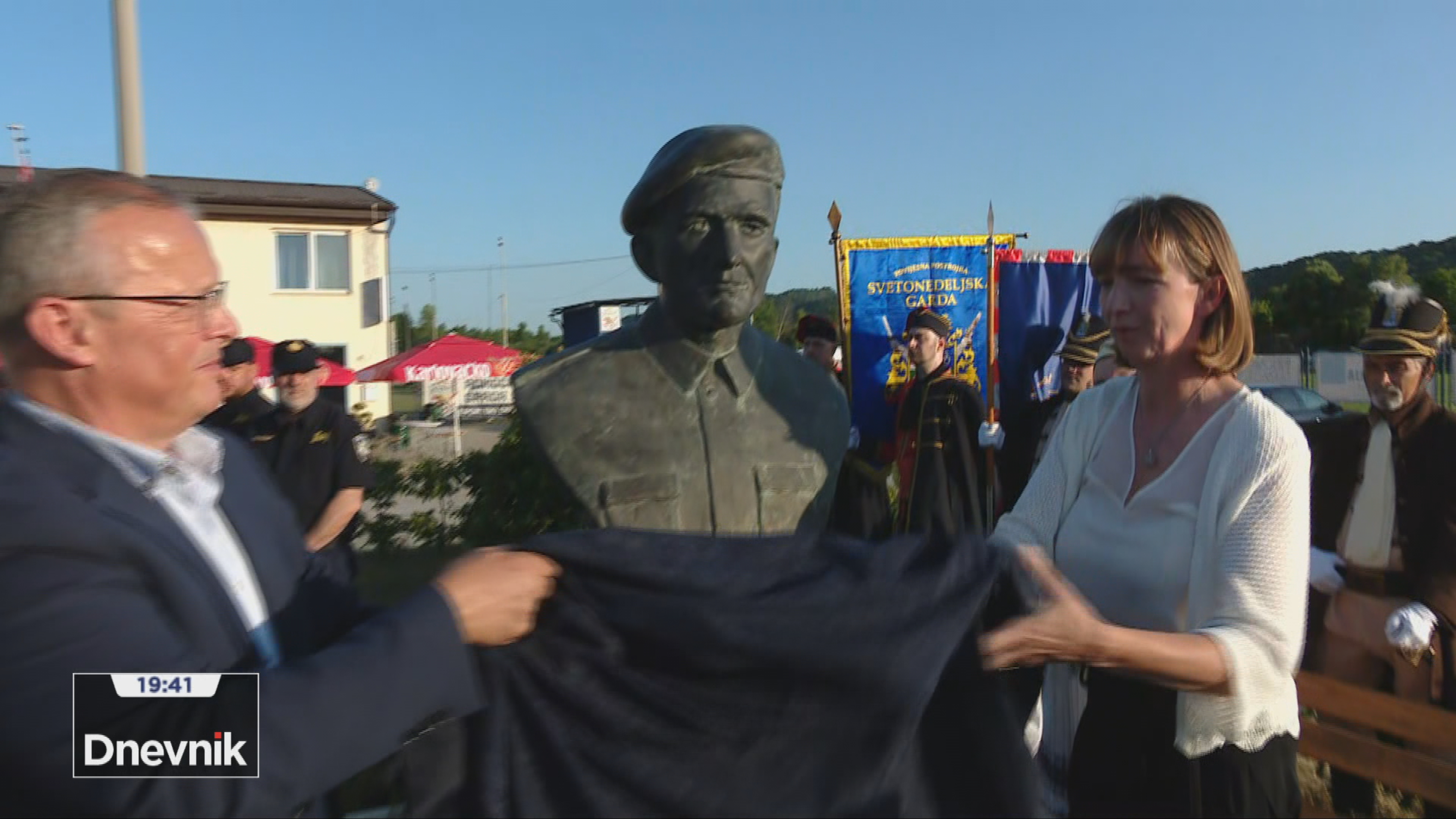 In Klokočevac wurde eine Büste von Branko Bošnjak entdeckt 10 tvd2 s potpisima frame 63609 20250621181750
