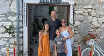 Denis Svirčić Miškov s obitelji