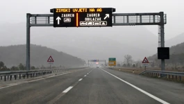 Zimski su uvjeti na većini cesta u Gorskom kotaru i Lici, uključujući autoceste A1 i A6