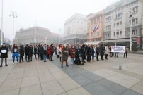 Muškarci opet klečali, dočekala ih 'Tiha misa', Foto: Sanjin Strukic /PIXSELL