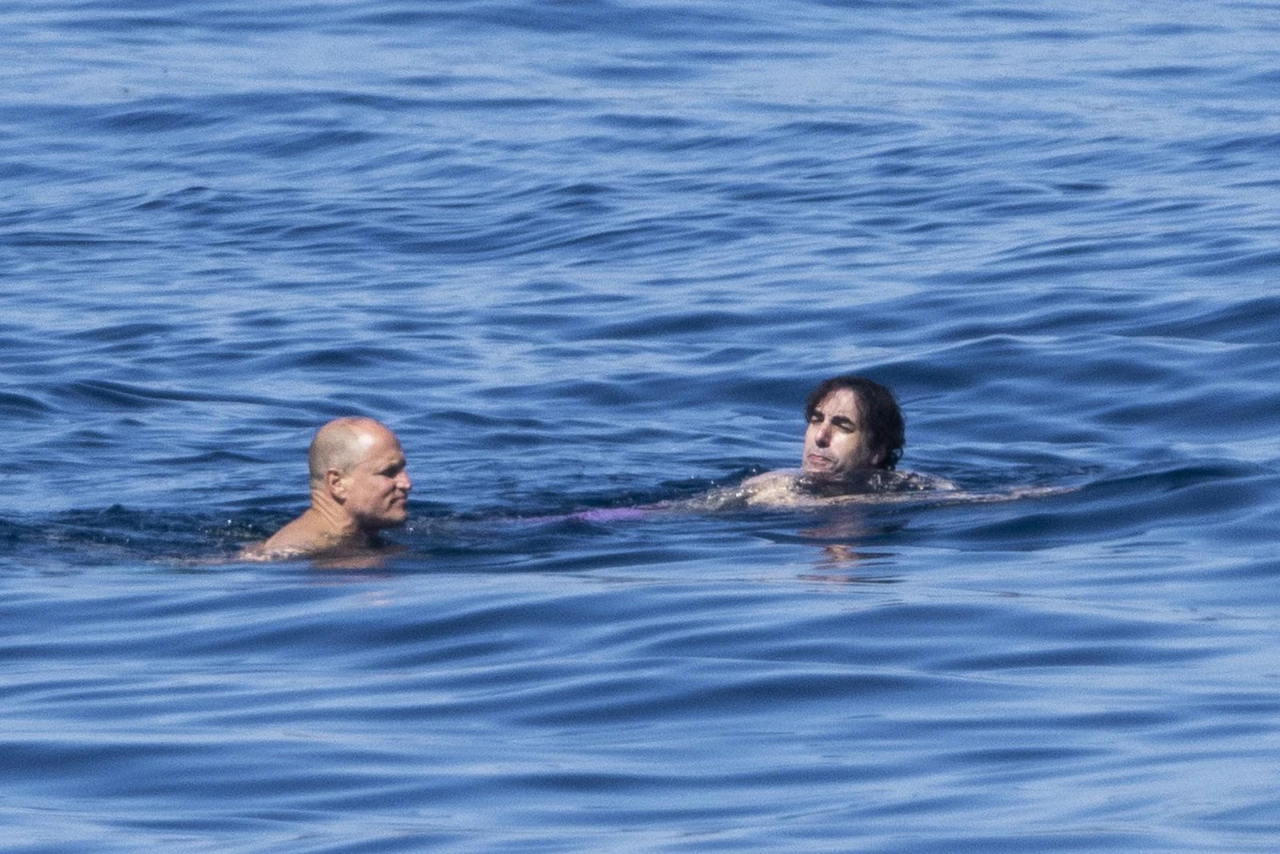 Woody Harrelson i Sacha Baron Cohen uživaju u jutarnjem kupanju, Foto: Milan Sabić/PIXSELL