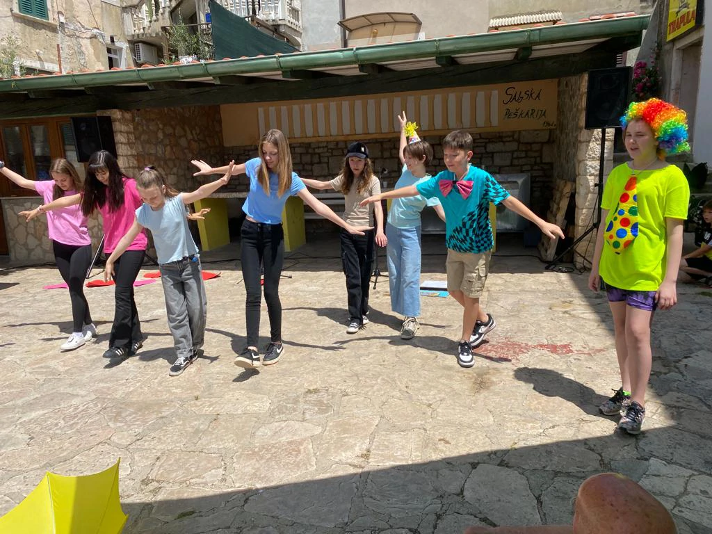 Učenici OŠ B. Kašića u Salima, Foto: OŠ B. Kašića/Radio Zadar