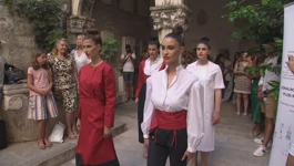 Revija - dizanersko viđenje splitske nošnje 