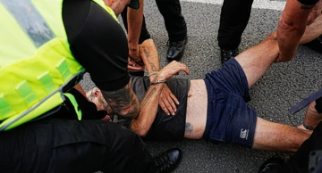 Britanska policija uhitila oko 150 ljudi