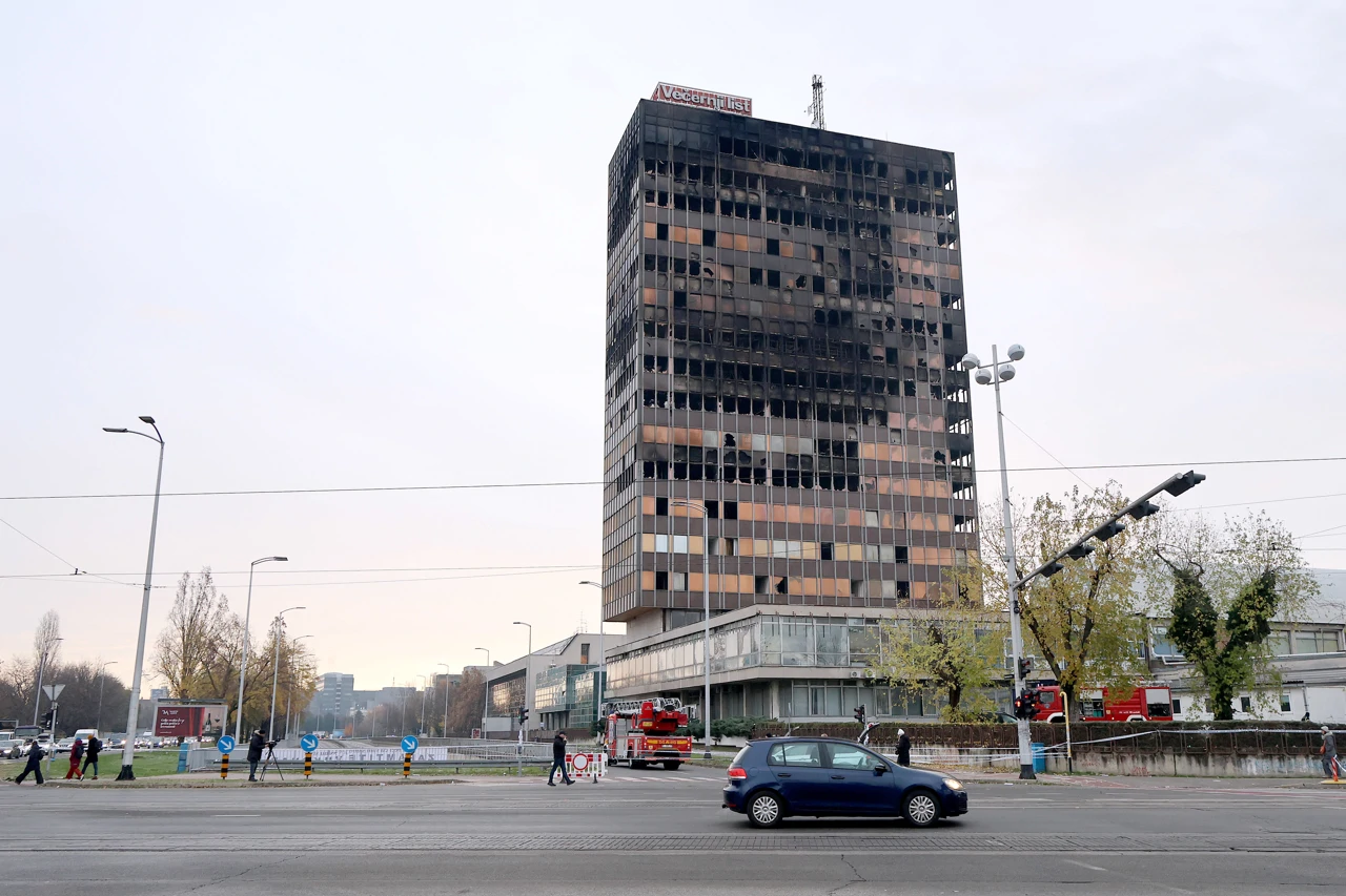 Neboder Vjesnika nepovratno uništen