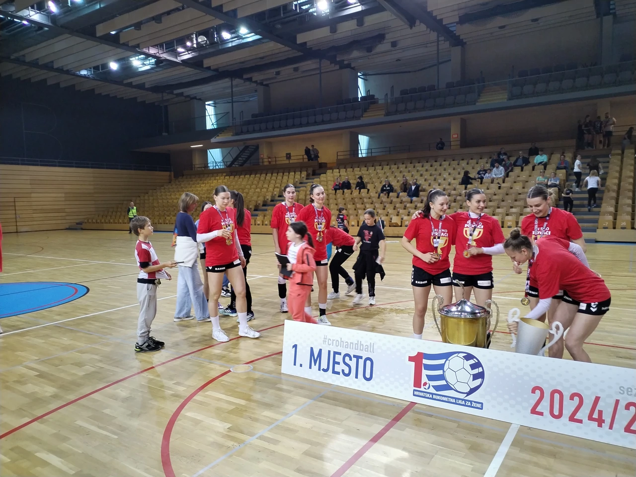 Rukometašice Podravke proslavile titulu na Zametu