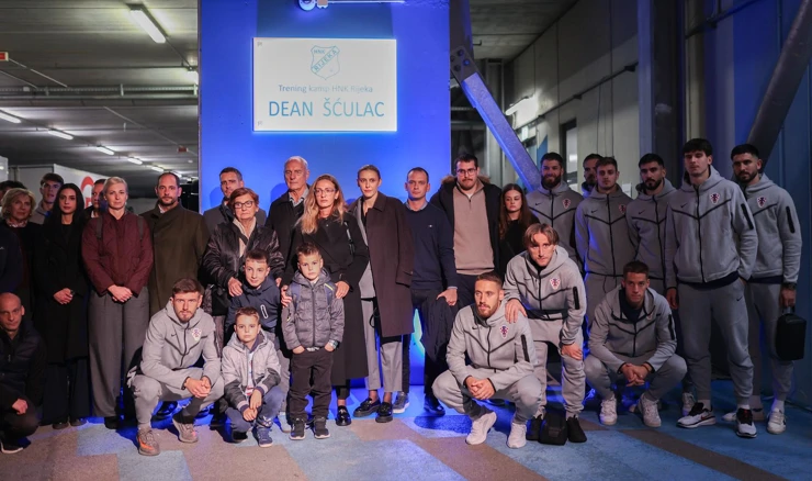 Svečano otkrivanje ploče