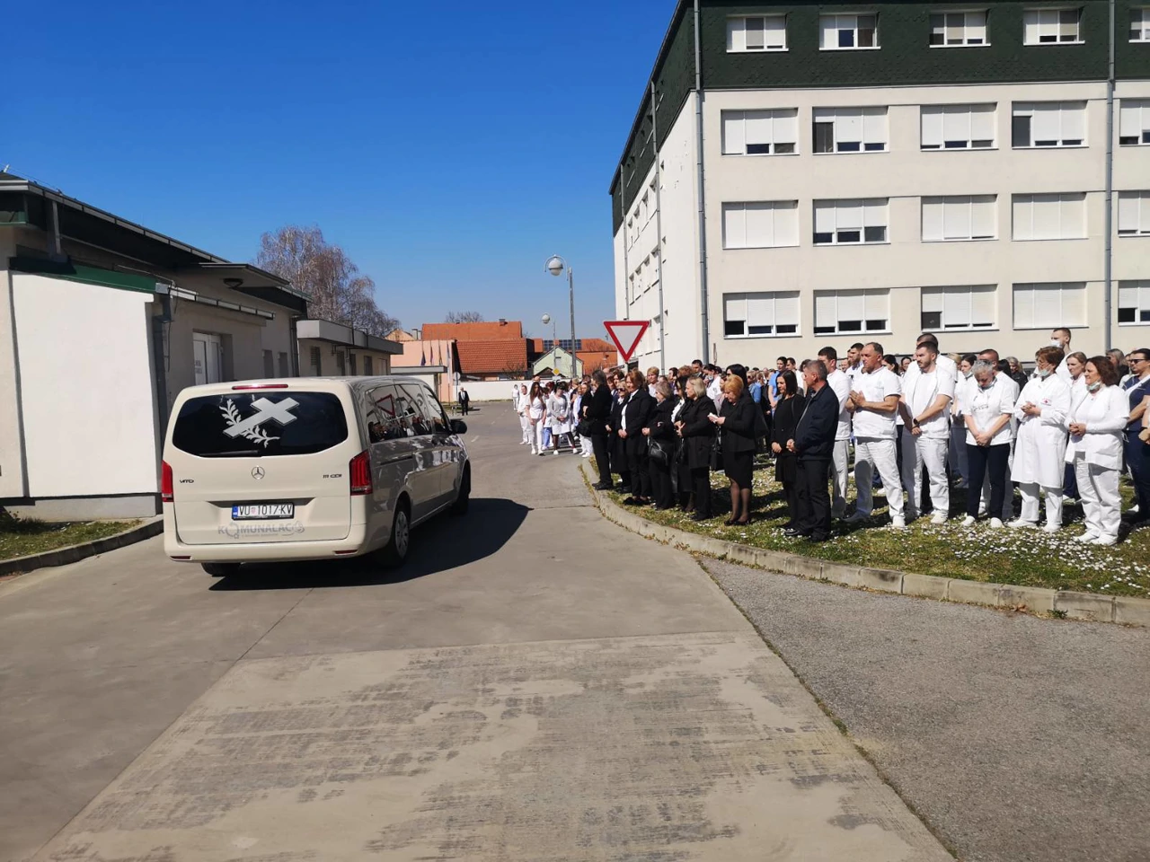 Oproštaj od vukovarske ratne heroine, Foto: Dario Vračević/Radio Osijek