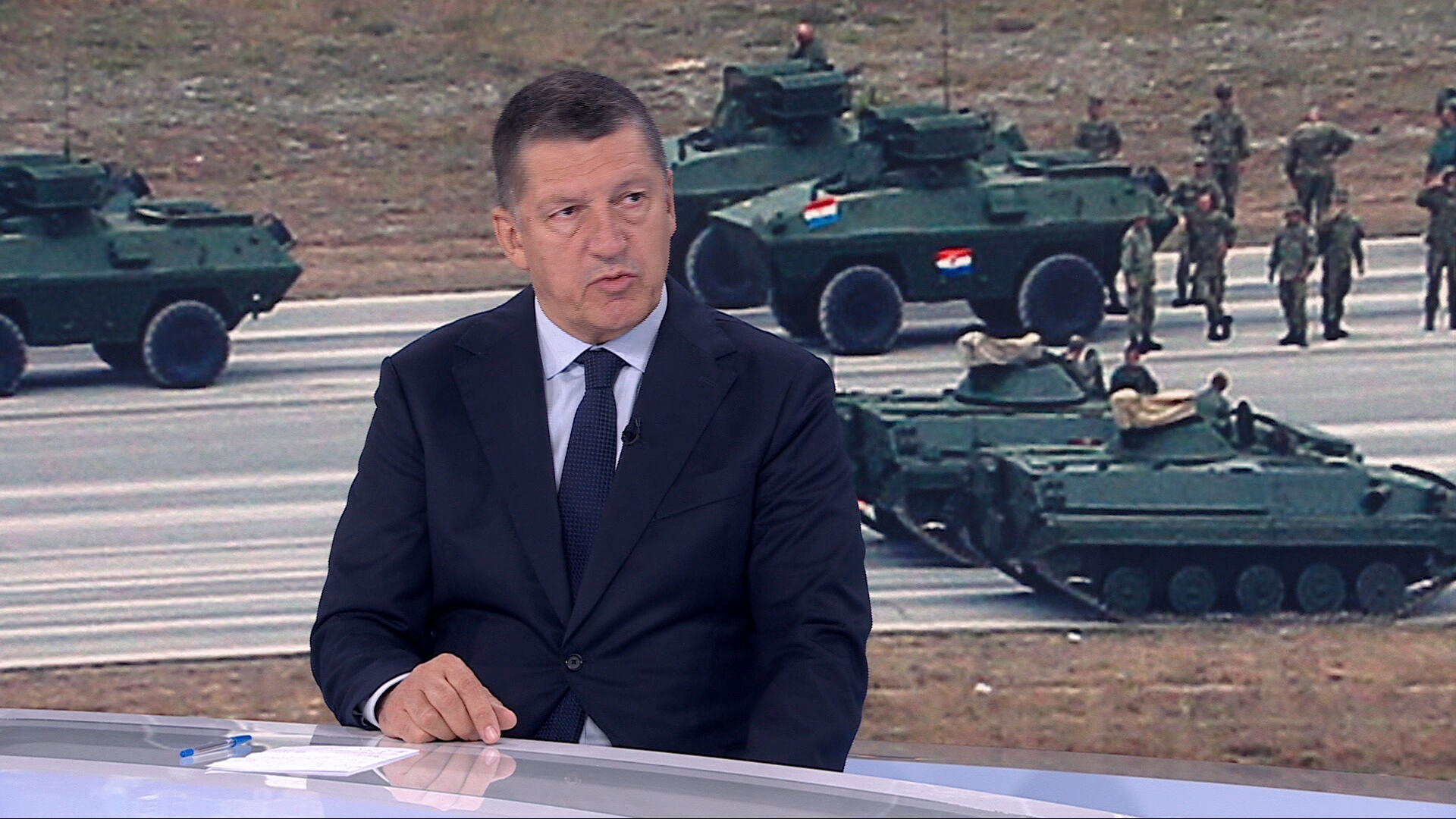 Lučić: Die Parade ist eine Botschaft an Verbündete und andere: Wir sind stark 6 studio 4 frame 26546 20250729062953