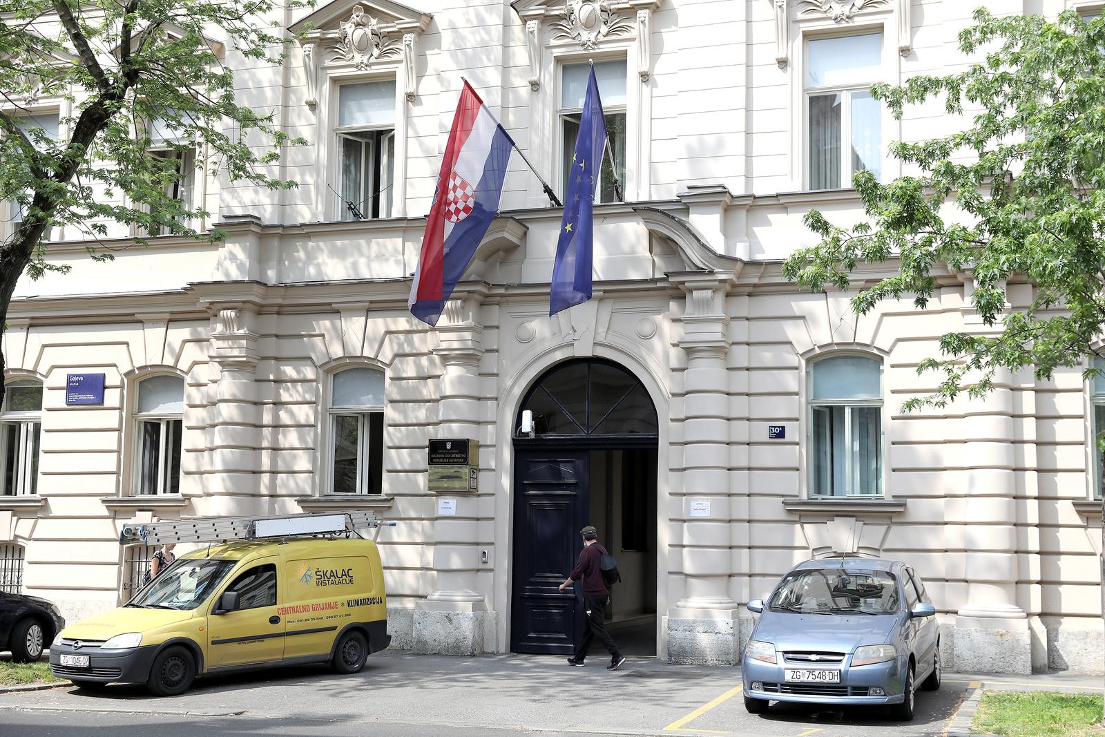 Wegen des Überfalls auf die Schule in Prečko hat die Staatsanwaltschaft Anklage erhoben. 4 pxl 090522 93385187 20250701052023