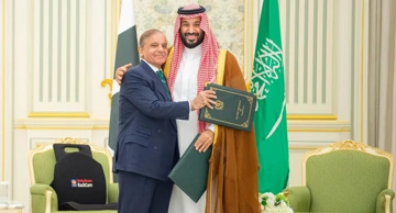 Princ Mohammed bin Salman i premijer Shehbaz Sharif