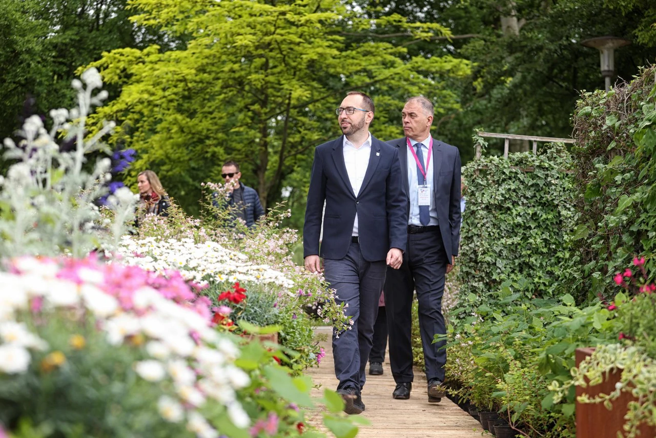 Zagrebački gradonačelnik Tomislav Tomašević otvorio Floraart, Foto: Boris Scitar/PIXSELL