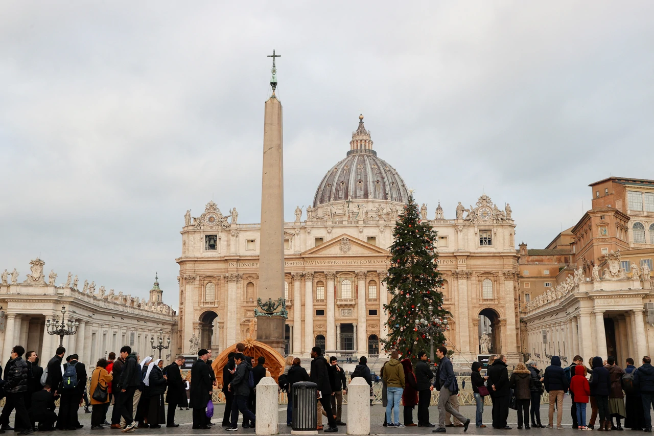 Odavanje počasti bivšem papi Benediktu XVI. u Vatikanu, Foto: Ciro De Luca/REUTERS
