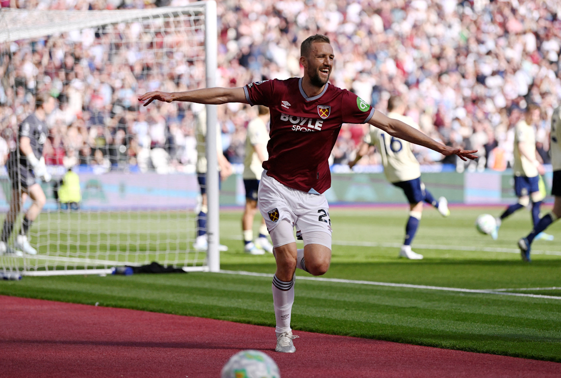 Pobjede Tottenhama i West Hama u borbi za opstanak, Liverpool slavio